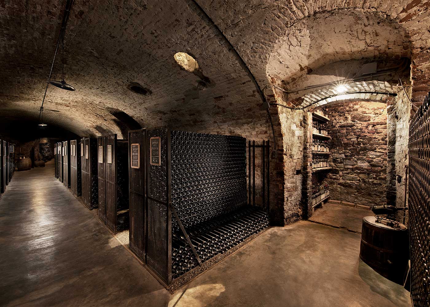Cà del Re è il luogo dove degustare un vitigno unico, nelle cantine storiche del castello